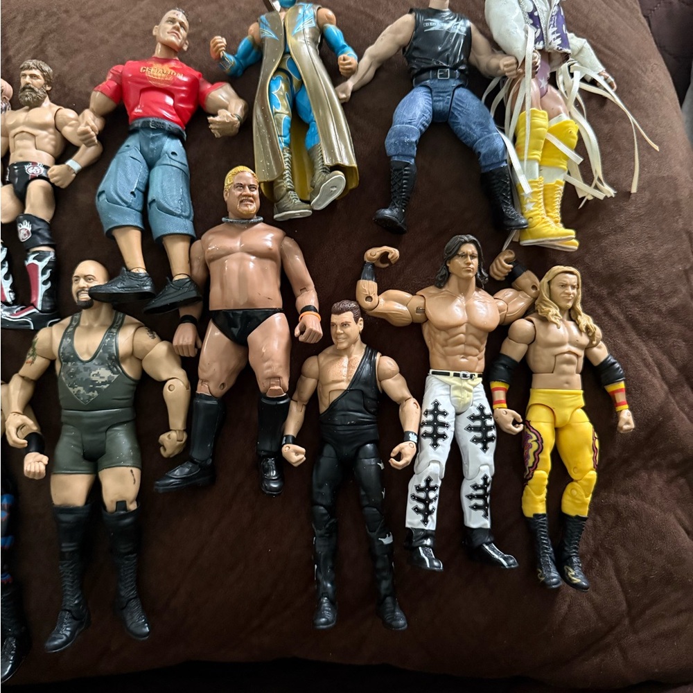 Wrestling Action Figure Collection - Picture 3 of 3
